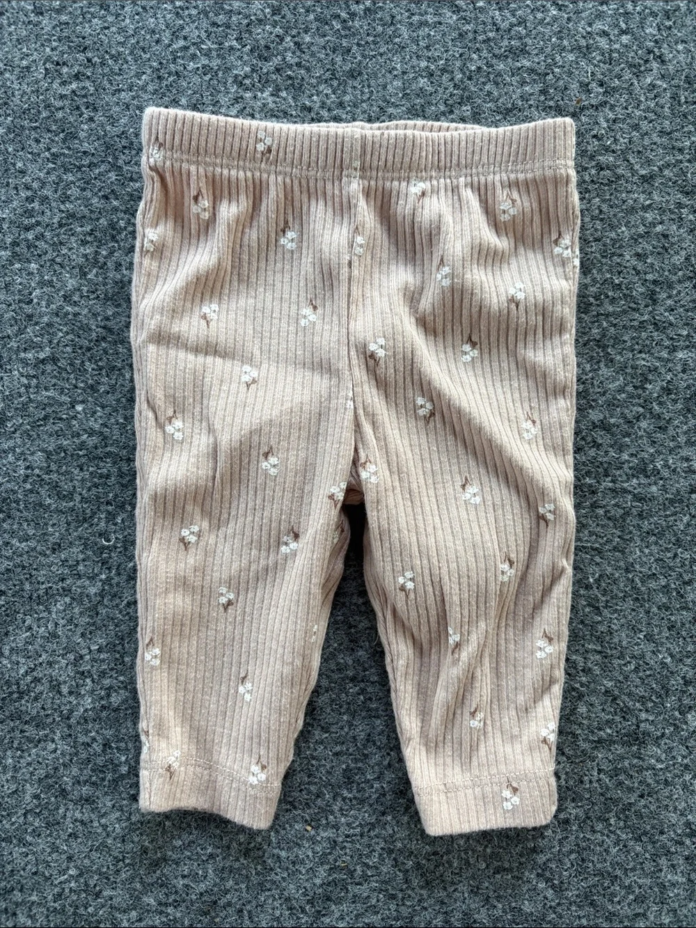 Carter's Ribbed Baby Bodysuit and Leggings in Light Beige - Floral - Size 3 mo